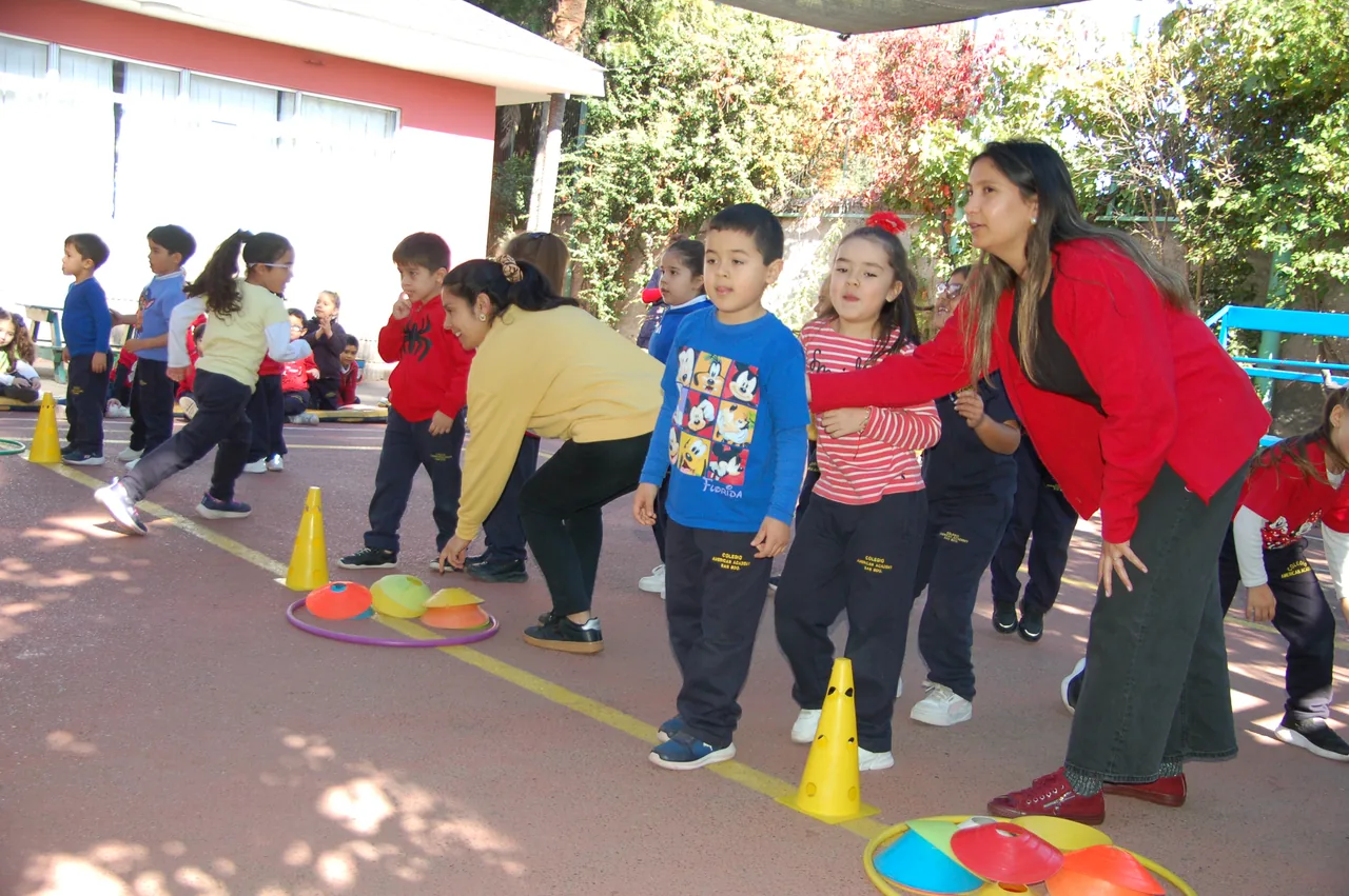 Encuentro de estudiantes en una actividad de convivencia
